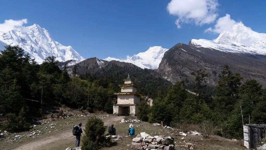 Manaslu Circuit Trek difficulty